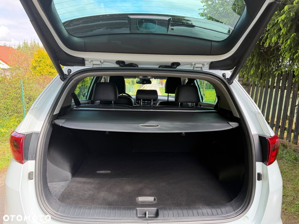 Kia Sportage 2.0 CRDI 4WD Automatik Spirit - 23