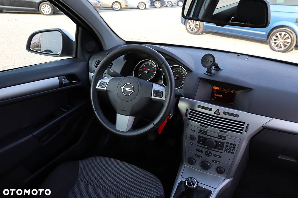 Opel Astra 1.7 CDTI DPF (119g) Innovation - 24