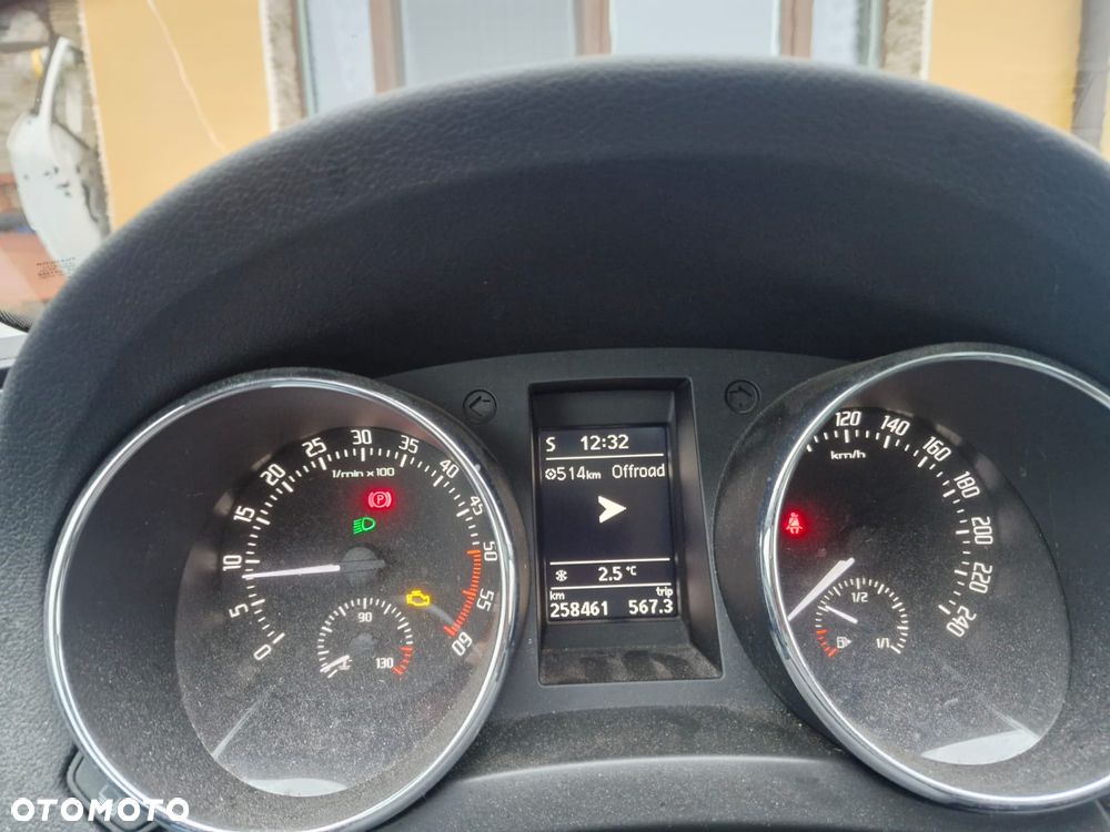 Skoda Yeti 2.0 TDI 4x4 Ambition PLUS EDITION - 7