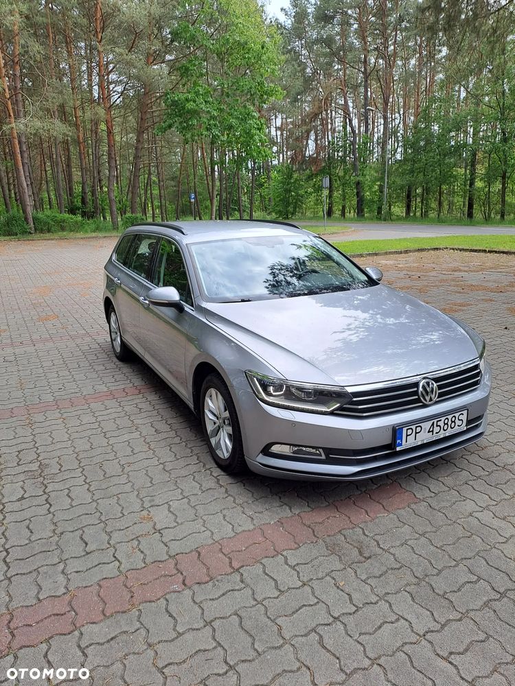 Volkswagen Passat 1.6 TDI (BlueMotion Technology) Comfortline - 4