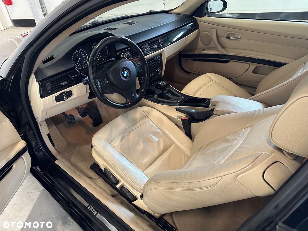 BMW Seria 3 320d DPF - 16