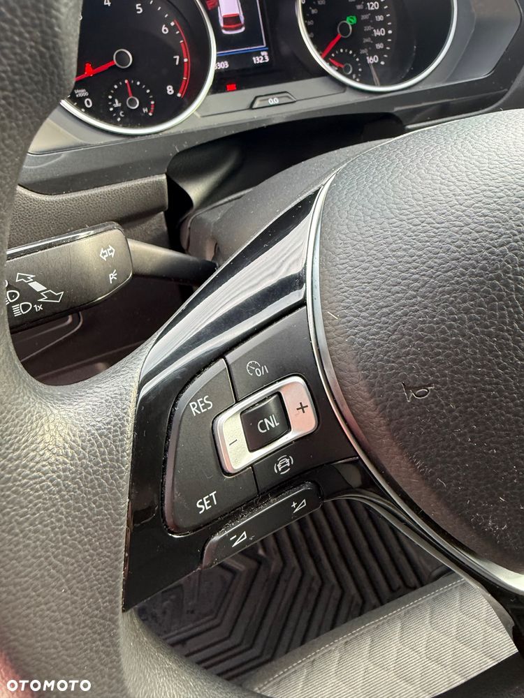 Volkswagen Tiguan - 15
