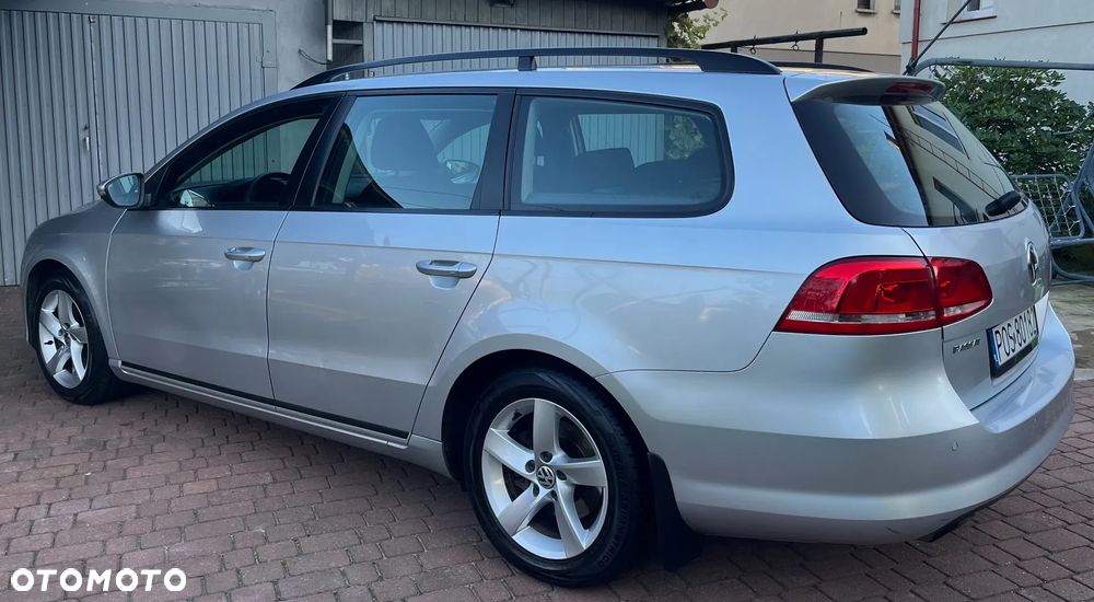 Volkswagen Passat 1.8 TSI Trendline - 14