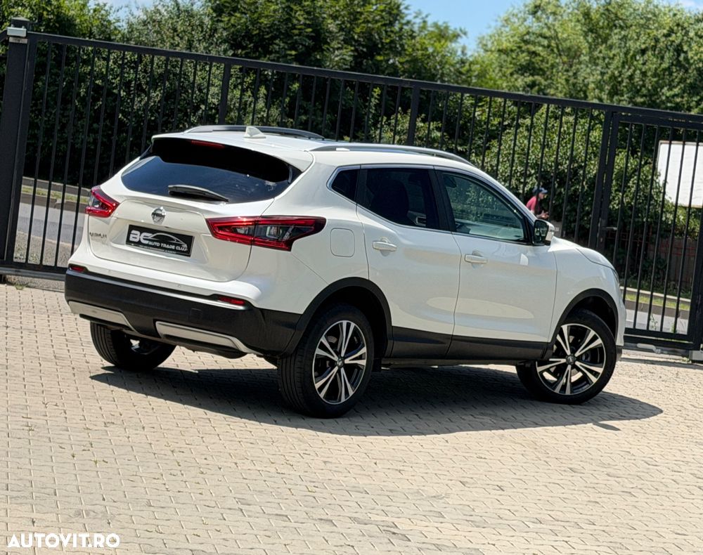 Nissan Qashqai 1.6 DCI ALL-MODE 4x4i N-Connecta - 6