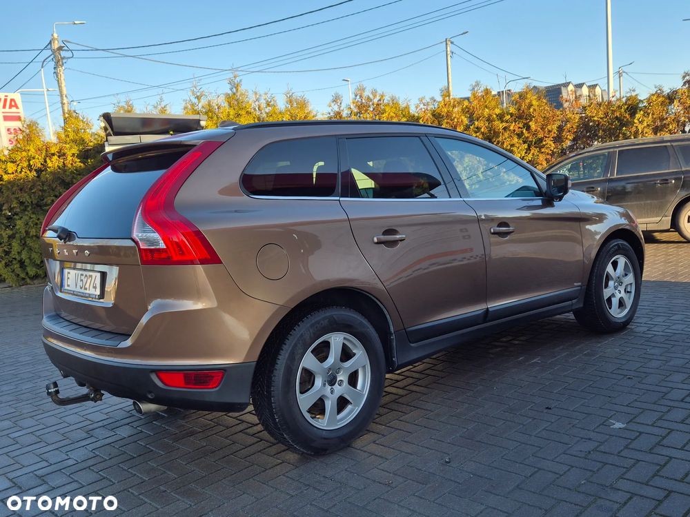 Volvo XC 60 2.4D AWD Momentum - 13