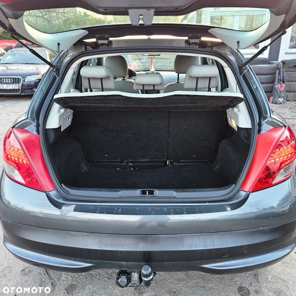 Peugeot 207 1.4 - 33