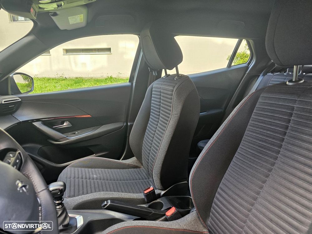 Peugeot 2008 1.2 PureTech Active Pack - 10