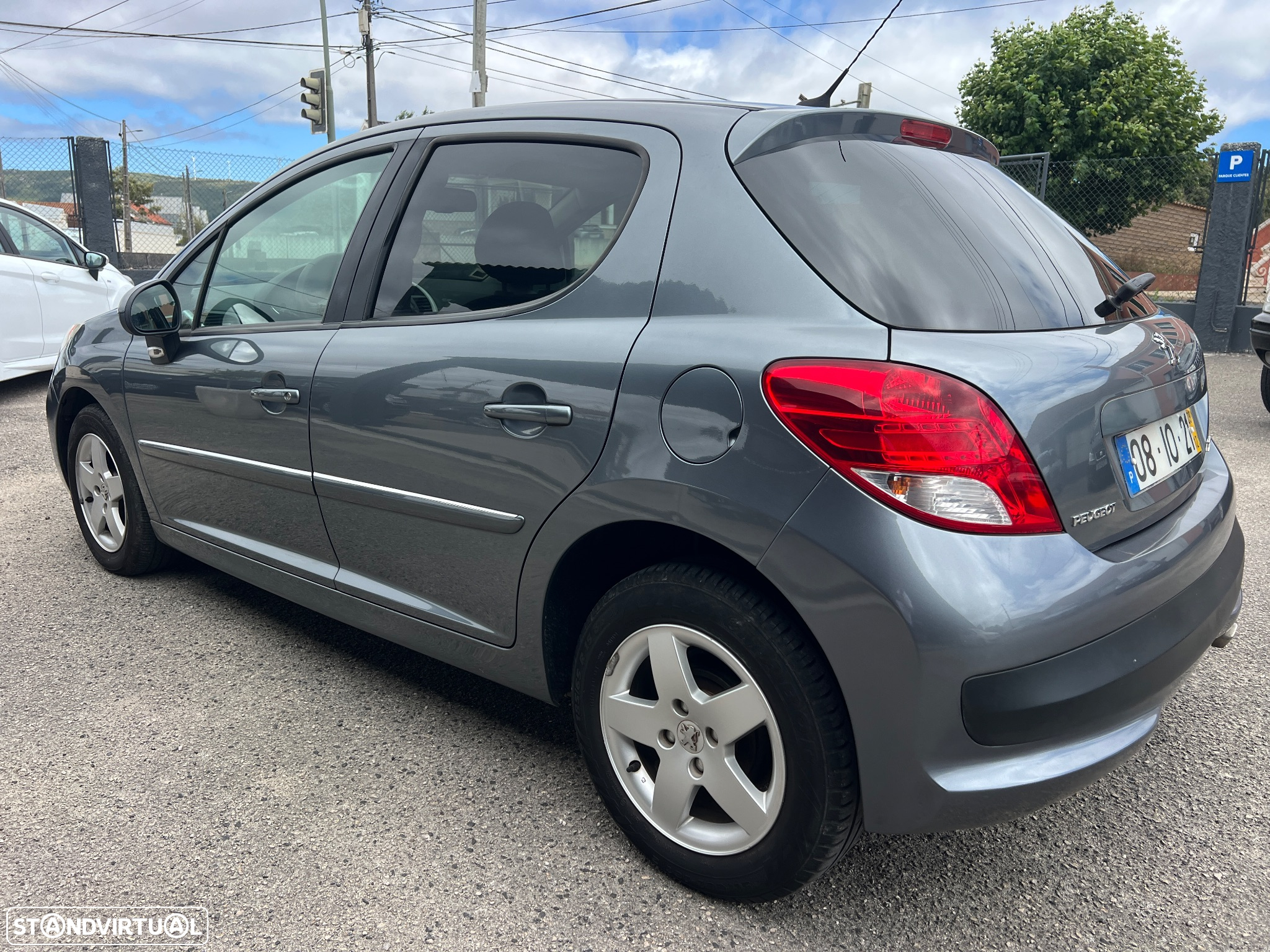 Peugeot 207 1.4 16V SE Sportium - 4