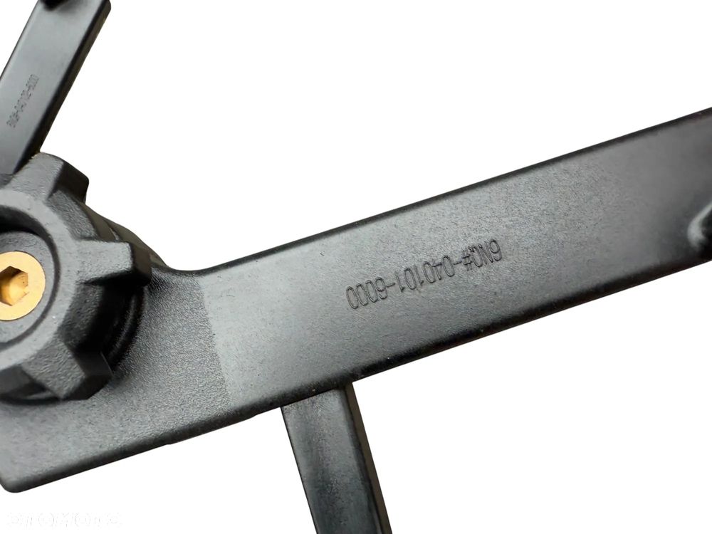 Mocowanie szyby stelaż  CF MOTO  650 GT   20-24R - 7