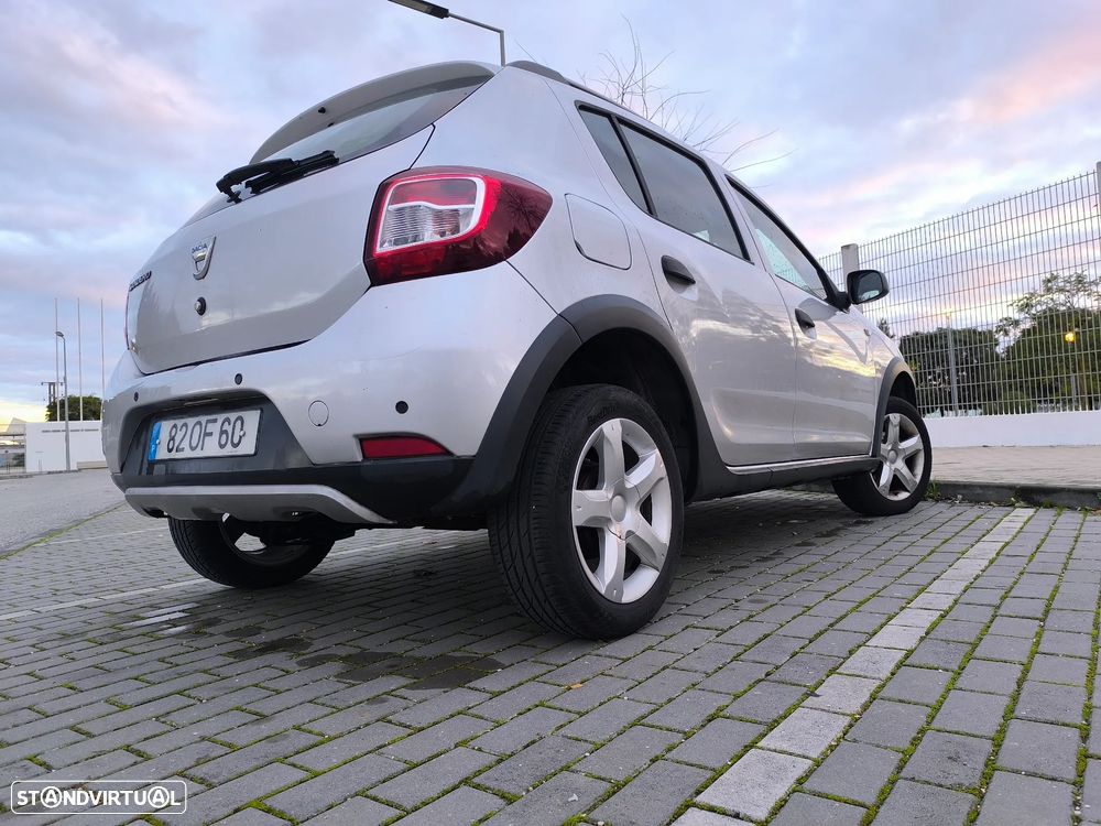 Dacia Sandero 0.9 TCe Stepway - 5