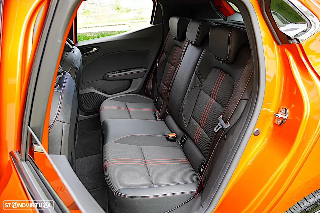 Renault Clio 1.5 Blue dCi RS Line - 22