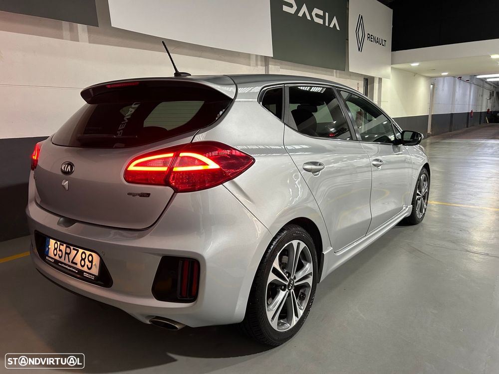 Kia Ceed 1.6 CRDi GT Line - 9