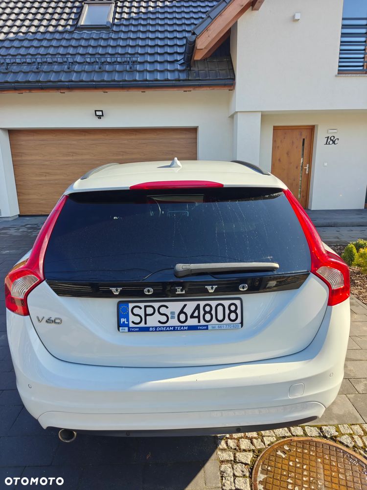 Volvo V60 D3 Momentum - 6