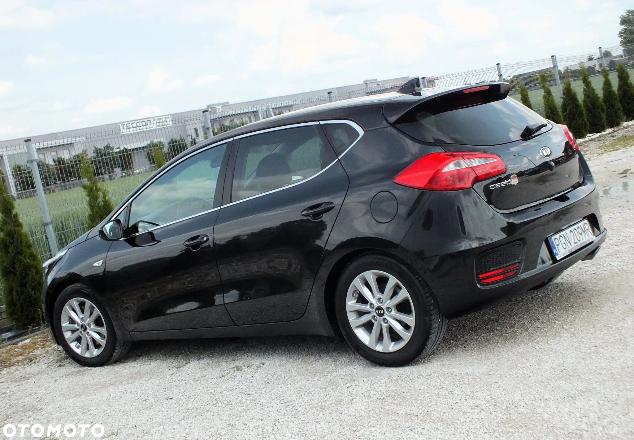 Kia Ceed 1.6 GDI Dream-Team Edition - 3