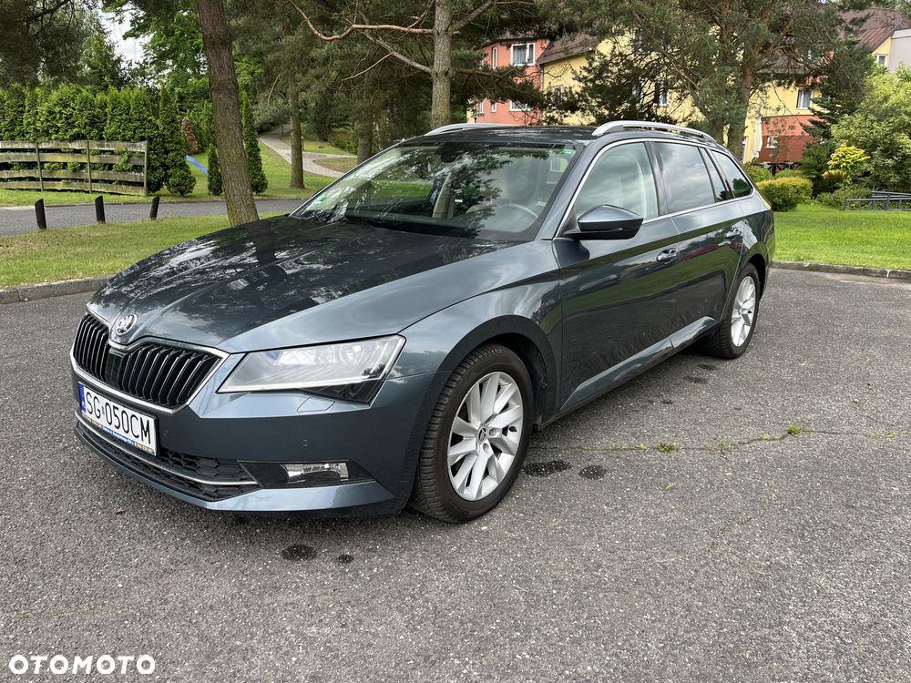 Skoda Superb 2.0 TDI DSG Premium Edition - 2