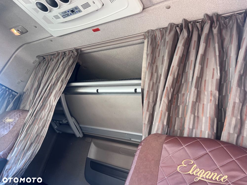 DAF XF 106.460 / AUTOMAT / KLIMA POSTOJOWA / 858 000 KM / 2016 ROK !! - 26