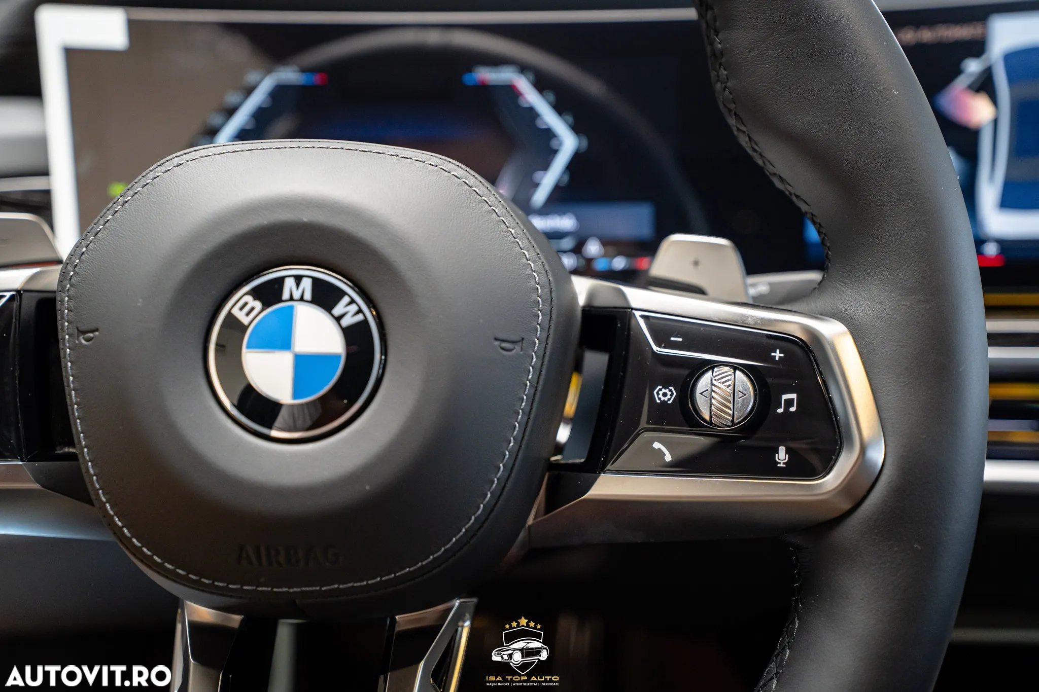 BMW Seria 7 740d xDrive MHEV - 31