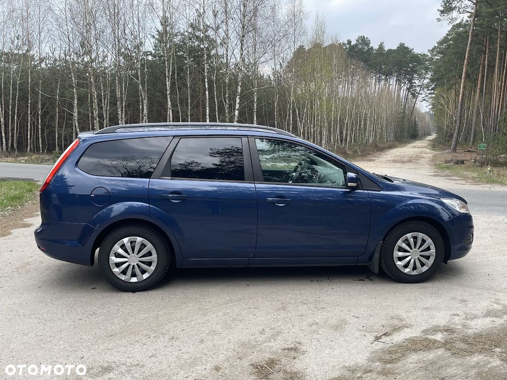 Ford Focus 1.6 16V Style+ - 8