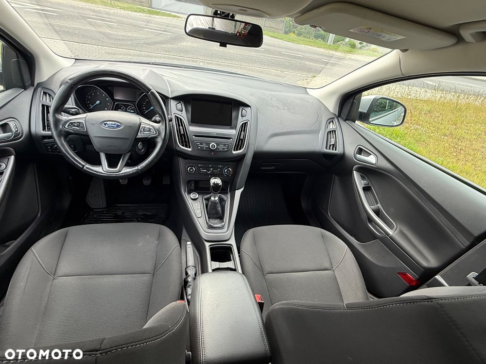 Ford Focus - 19