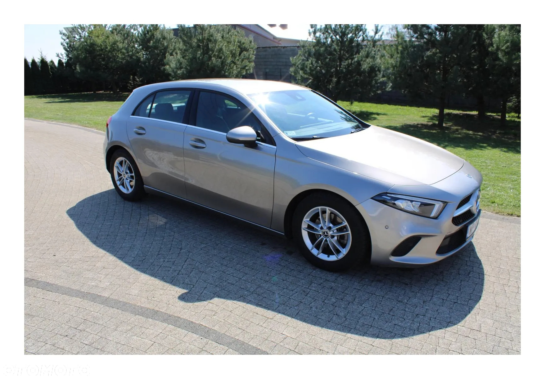 Mercedes-Benz Klasa A 180 Style 7G-DCT - 2