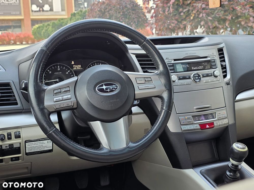 Subaru Outback - 38