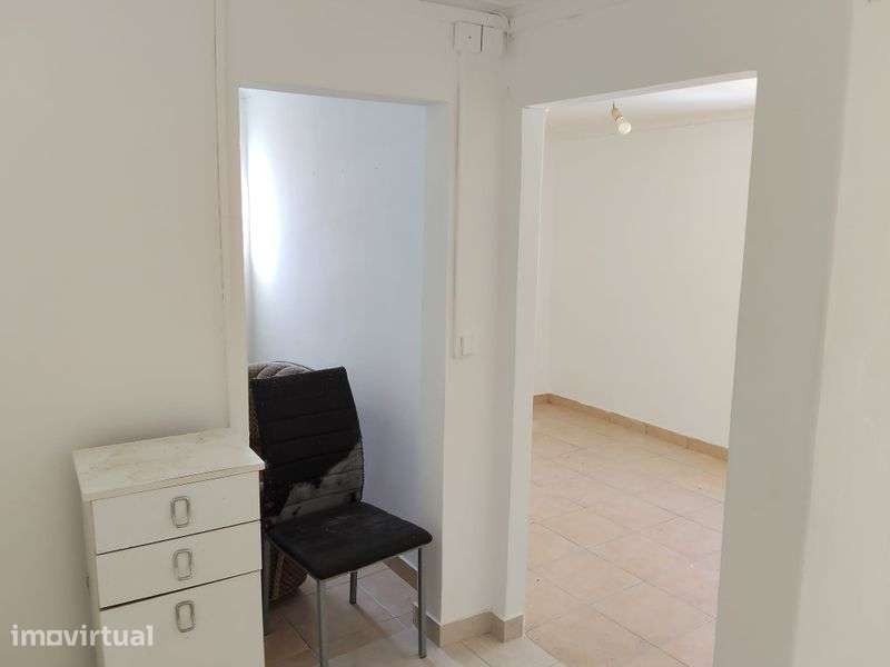Arenda-se Anexo - 1°Andar - Grande imagem: 4/8