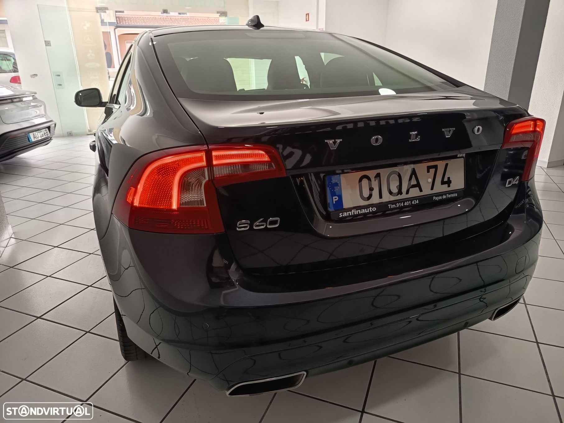Volvo S60 2.0 D4 Momentum Geartronic - 12