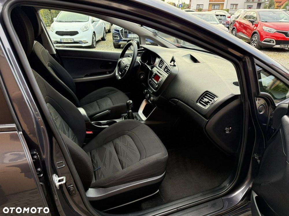 Kia Ceed 1.4 CVVT Edition 7 - 24