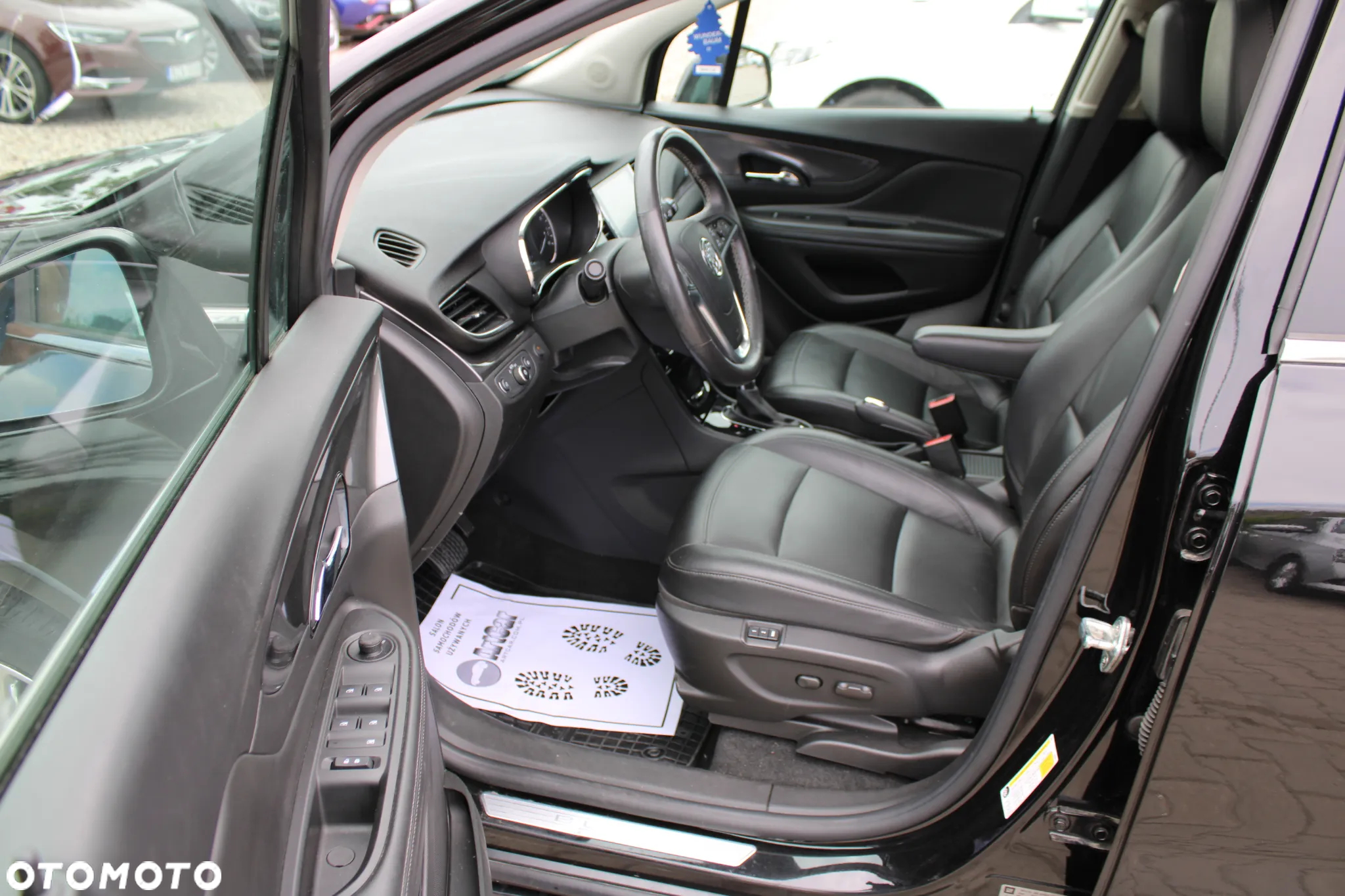 Buick Encore - 16