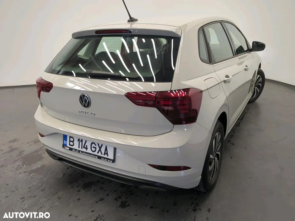 Volkswagen Polo - 2