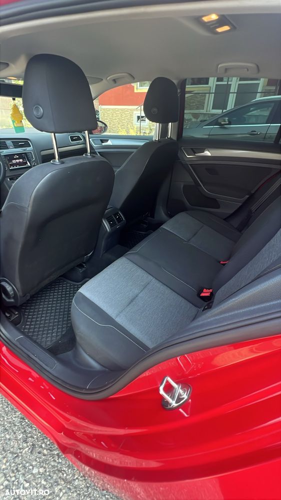 Volkswagen Golf - 7