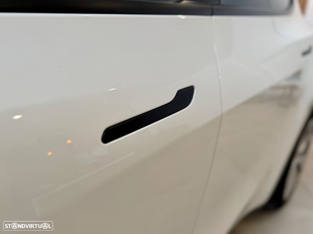 Tesla Model Y Standard - 27