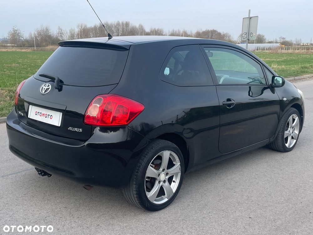 Toyota Auris 1.6 VVT-i Team - 23