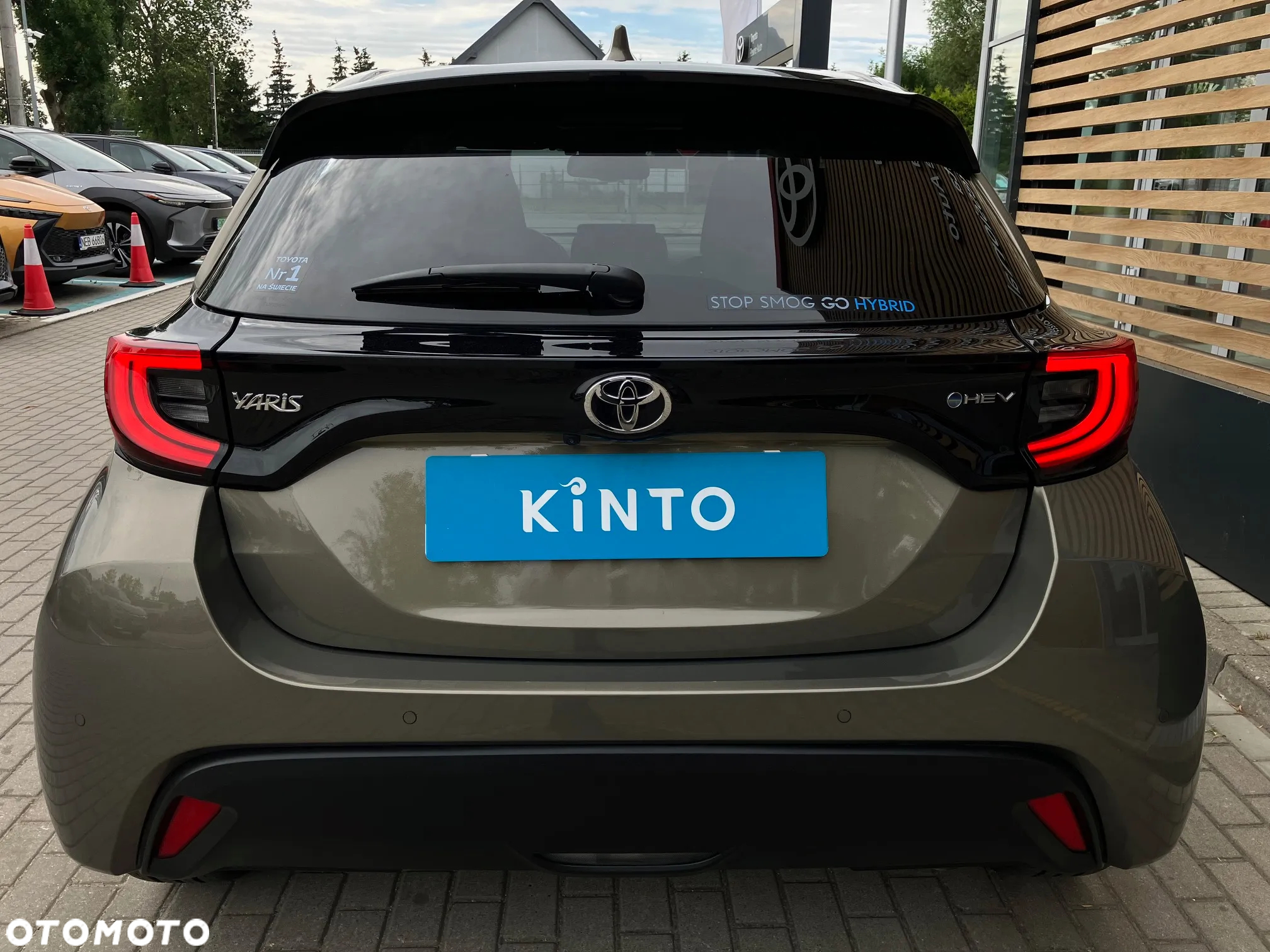 Toyota Yaris Hybrid 1.5 Style - 6