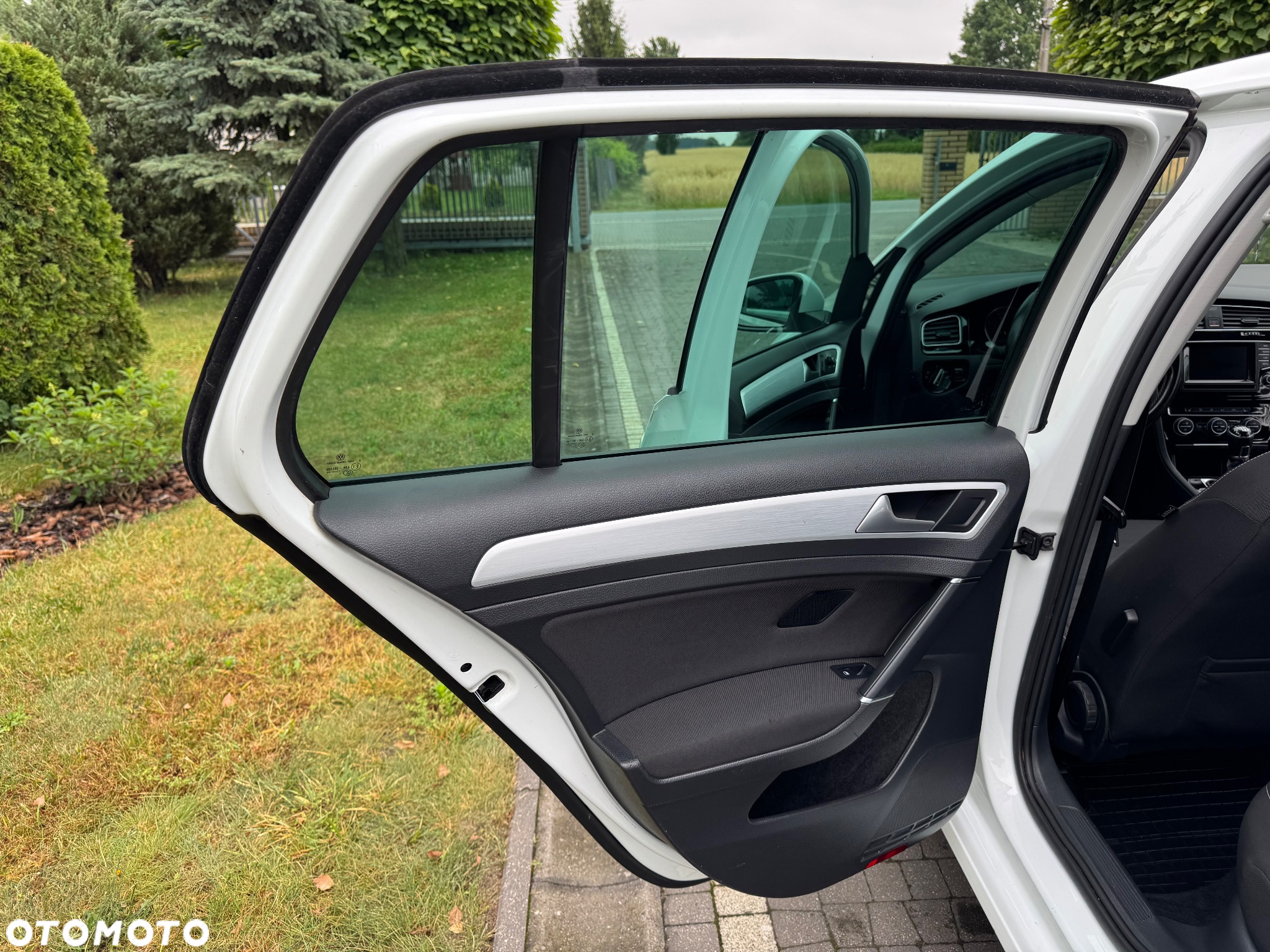 Volkswagen Golf 2.0 BlueTDI Cup - 21
