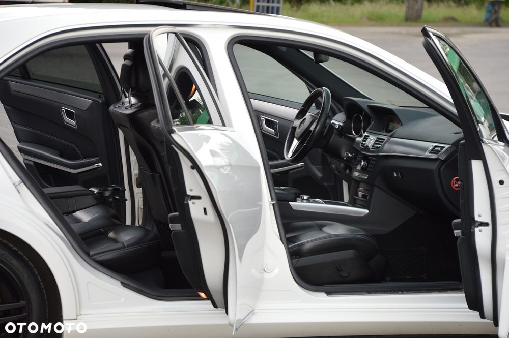 Mercedes-Benz Klasa E 200 7G-TRONIC Elegance - 19