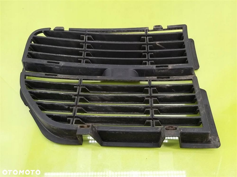 Atrapa Grill Dodge Magnum 2004-2007 PRZED LIFT 04806109A ORYGINAŁ - 2