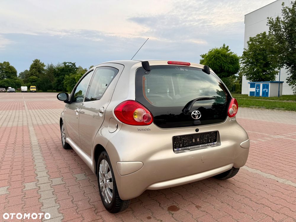 Toyota Aygo Multi Mode ckIN2U - 5