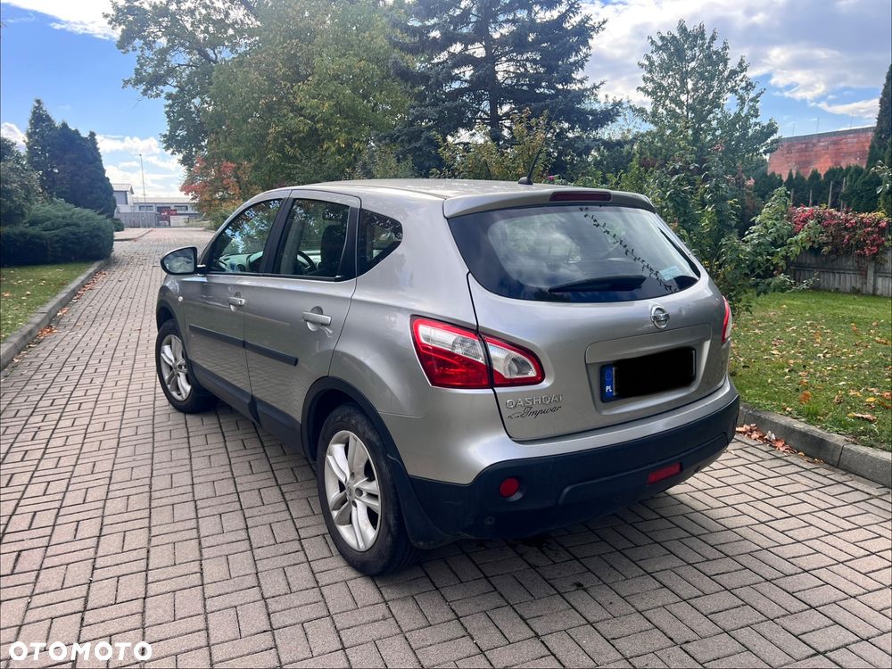 Nissan Qashqai - 4