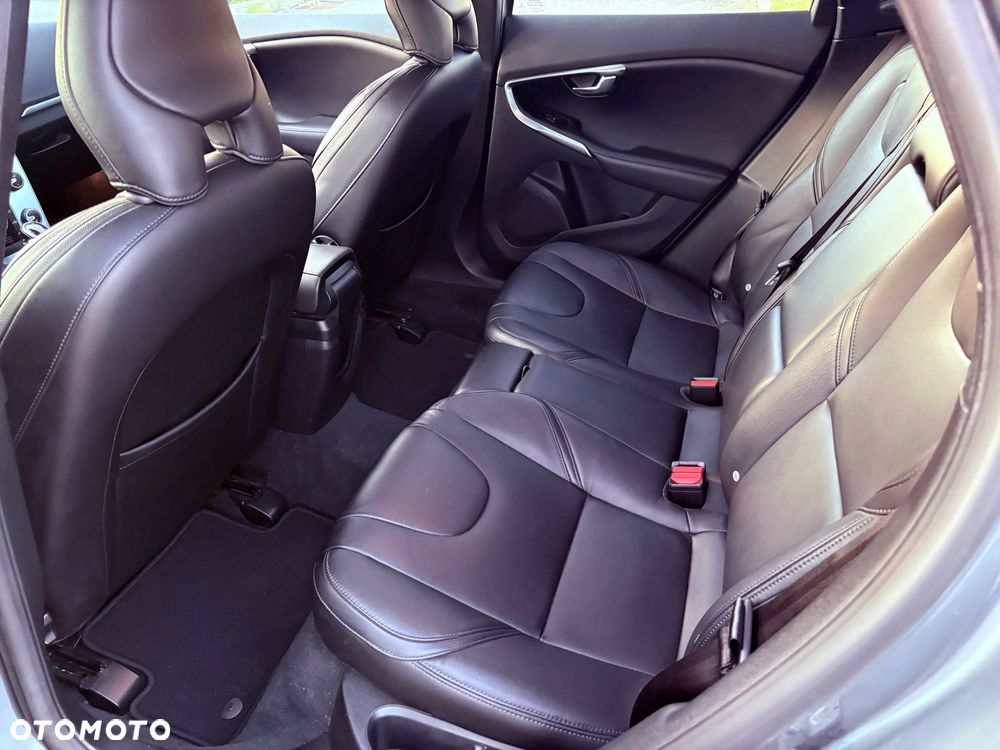 Volvo V40 D2 Geartronic Inscription - 26