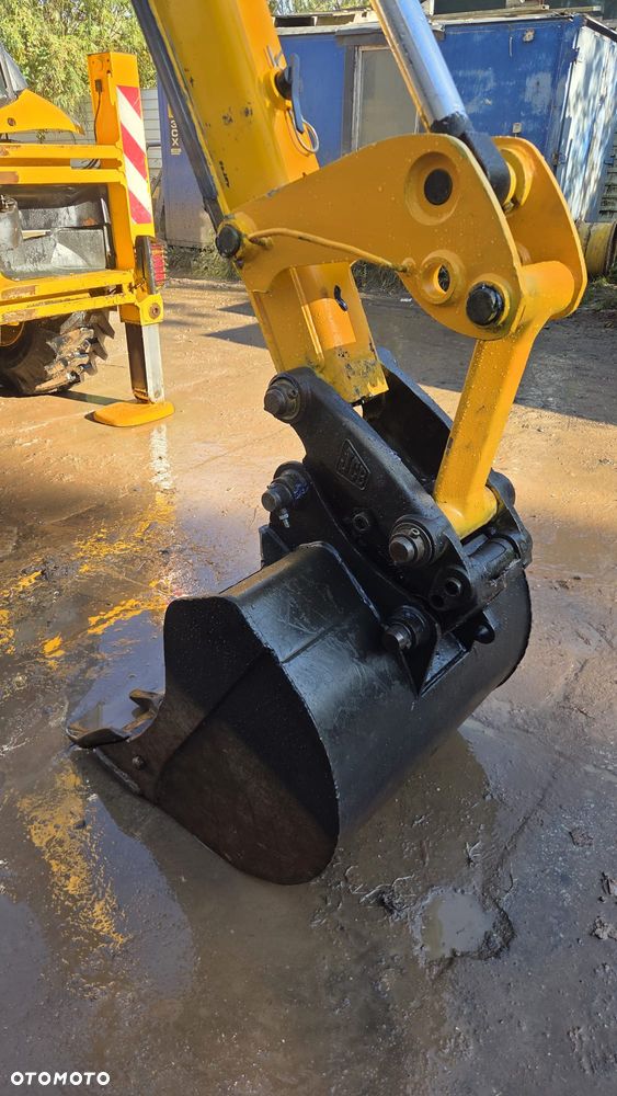 JCB 4 CX PRO - 24