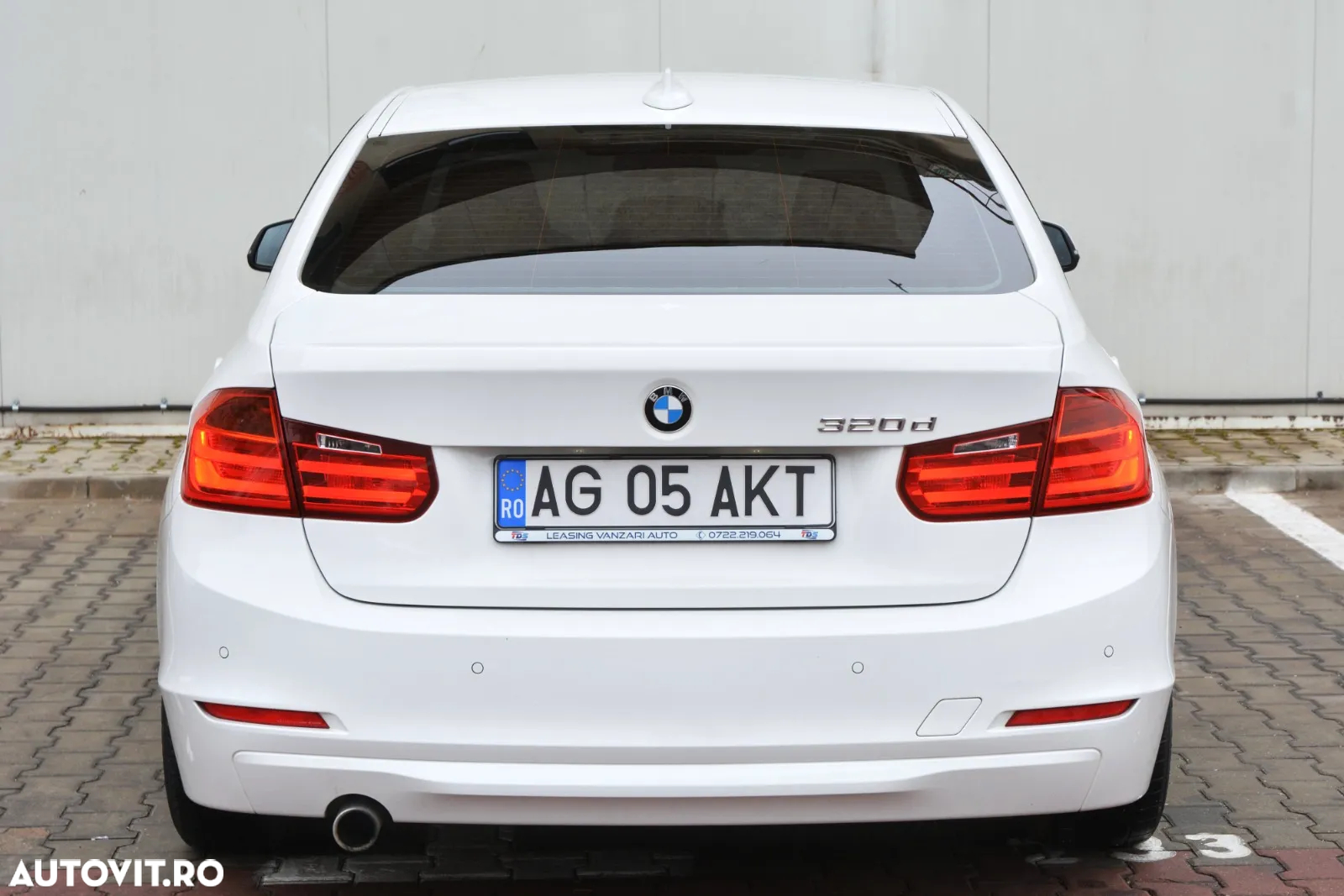 BMW Seria 3 320d - 10