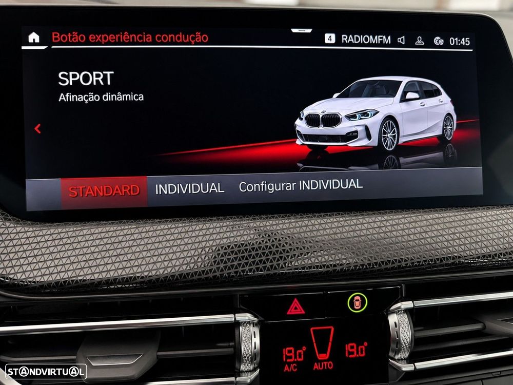 BMW 118 i Pack Desportivo M Auto - 13