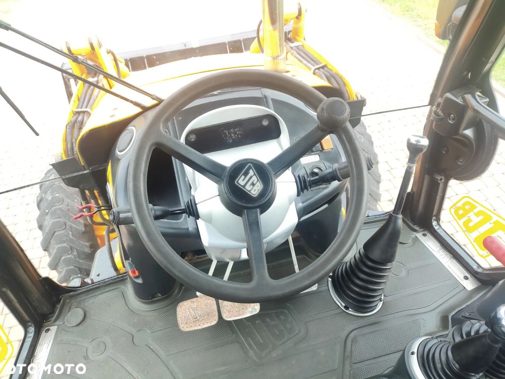 JCB 3CX / 2004 ROK / KOPARKO-ŁADOWARKA / BEZ VAT / UMOWA - 34