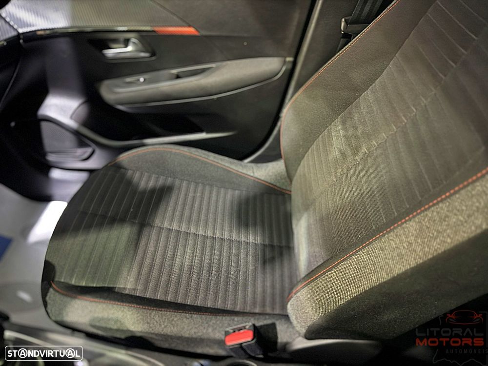 Peugeot 208 1.2 PureTech SE Style - 20