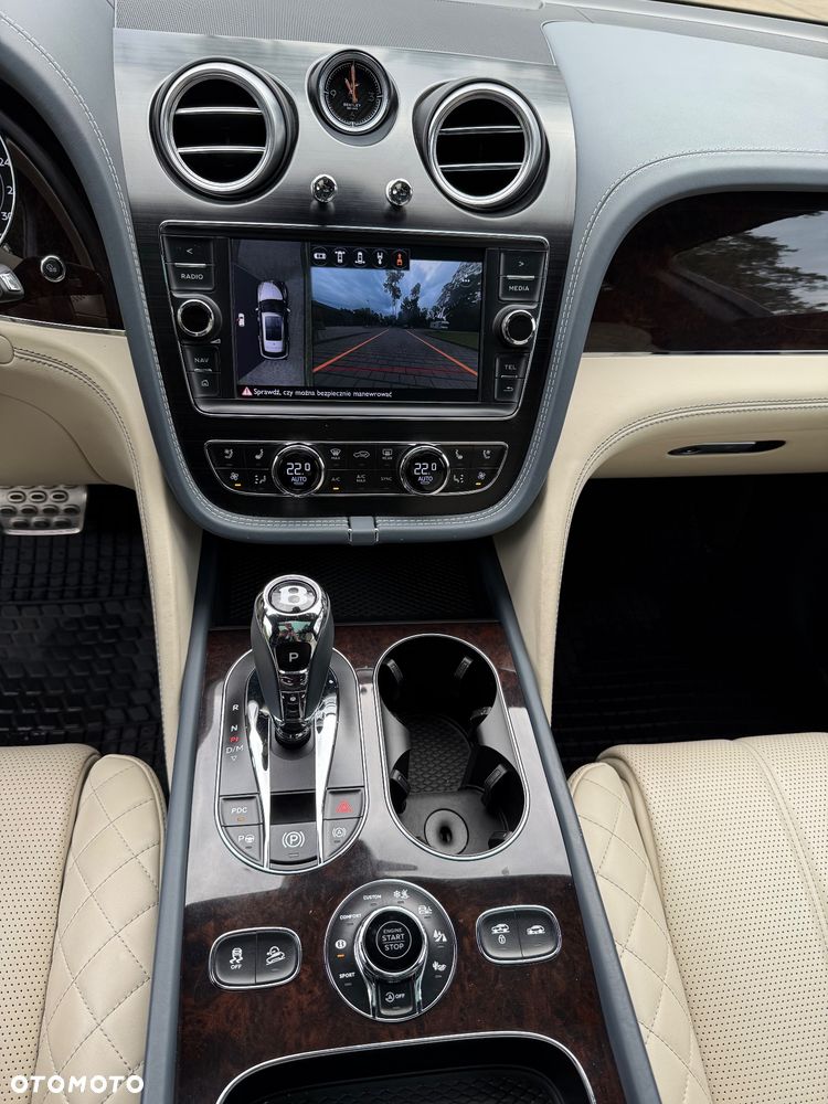 Bentley Bentayga W12 - 26