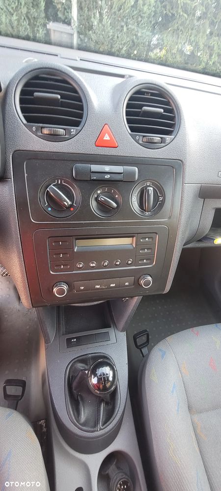 Volkswagen Caddy - 33