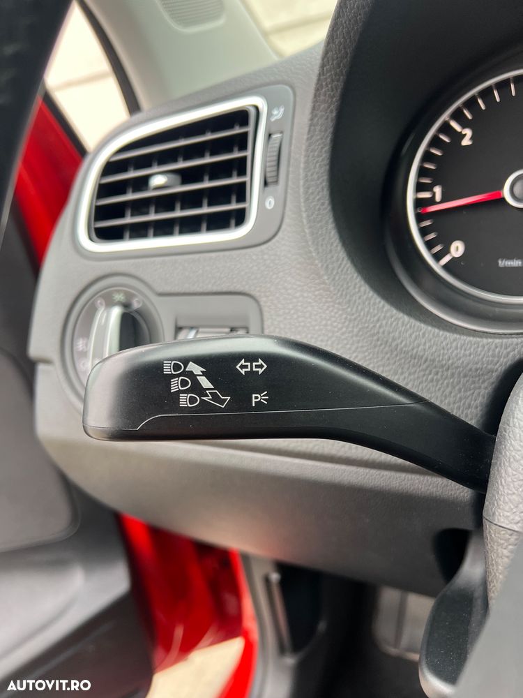 Volkswagen Polo 1.6 TDI Blue Motion Technology Trendline - 16