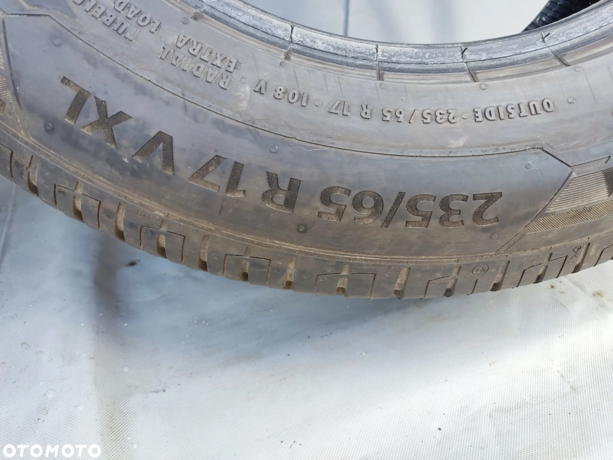 2 SZT. OPONY LETNIE BARUM BRAVURIS 235/65R17 V XL BIEŻNIK 7MM - 2