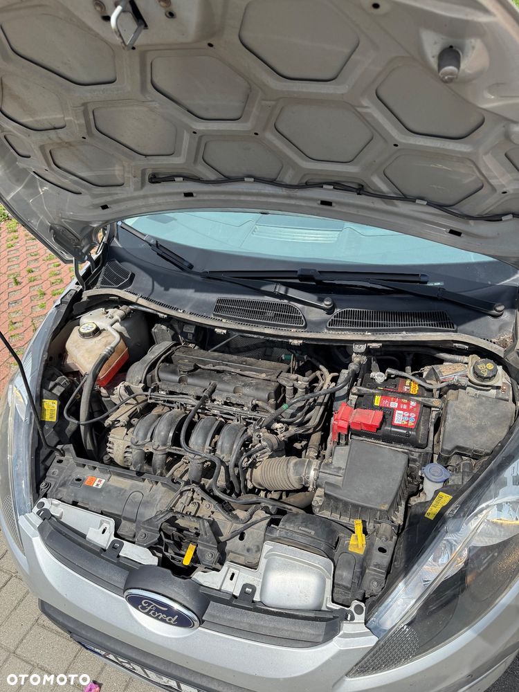 Ford Fiesta 1.25 Ambiente - 14